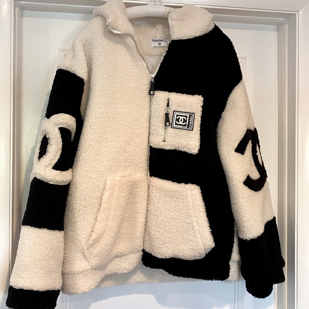 My FAB TEDDY chanel jacket!!! Hood